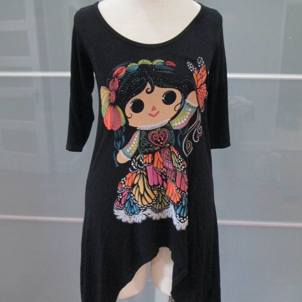 Ay Guey Embellished  Asymmetrical Hem 1/4 Sleeve Tunic Tee